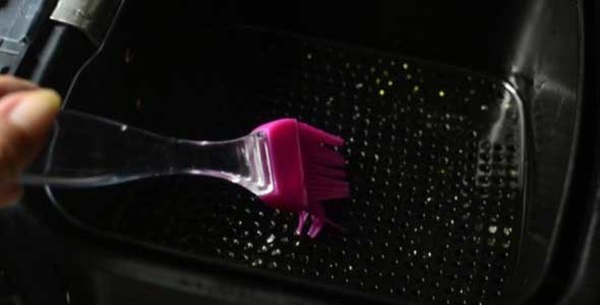 Dùng nồi chiên không dầu làm món tôm chiên cực ngon, ăn vào thơm giòn lại đầy đủ dinh dưỡng-8