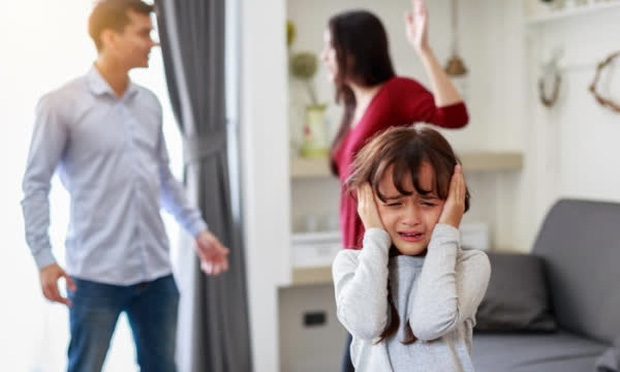 Lá vàng là bởi đất khô, con hư là tại 4 thói quen vô ý này của cha mẹ: Muốn con lớn lên hạnh phúc, thành công thì phụ huynh cần sửa gấp-3