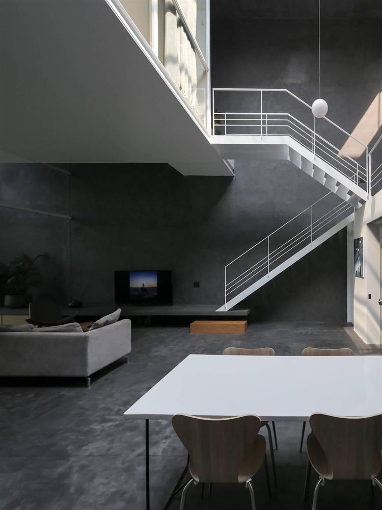 Ấn tượng với ngôi nhà làm phòng ngủ treo ‘lơ lửng’-7