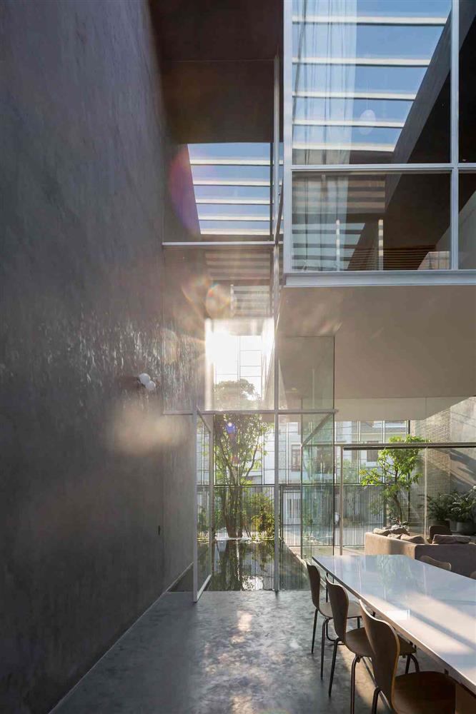 Ấn tượng với ngôi nhà làm phòng ngủ treo ‘lơ lửng’-17