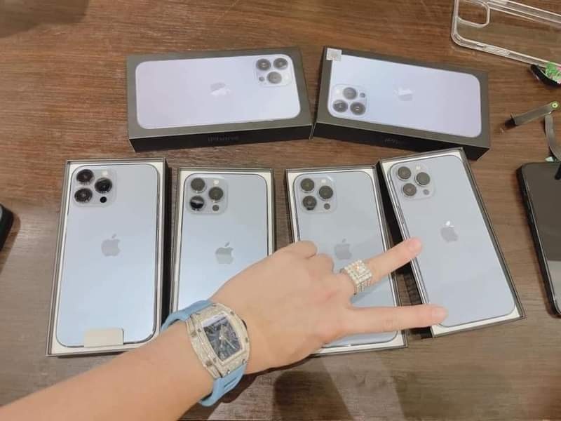 Các ông trùm trong đường dây đánh bạc 30.000 tỷ: Người du lịch sang chảnh quanh năm, kẻ vay mượn mua xế xịn làm màu-5