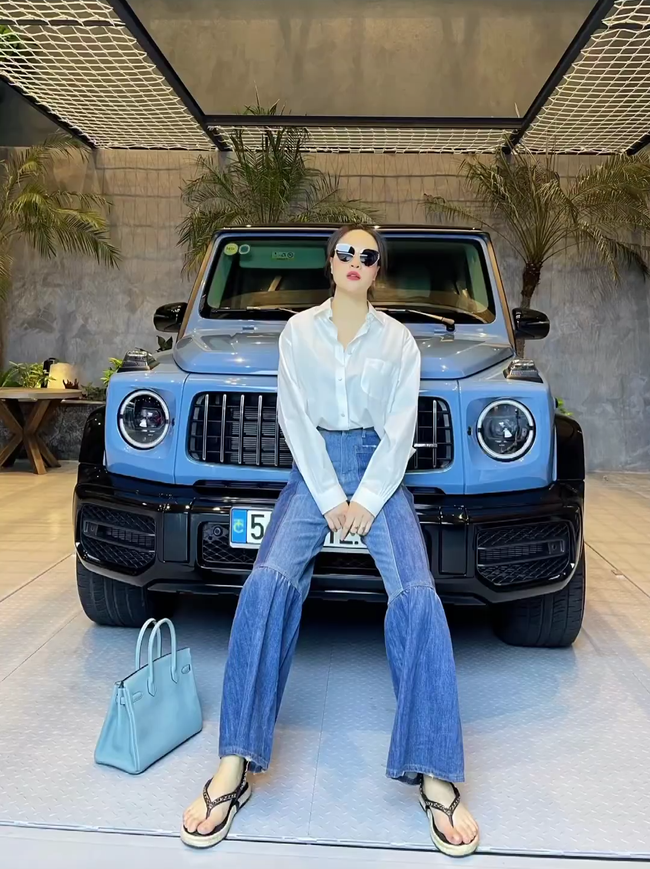 Nhìn Đàm Thu Trang dùng túi Hermès mà xót xa, hóa ra đây lại là điểm chung của các vị phu nhân tài phiệt-4