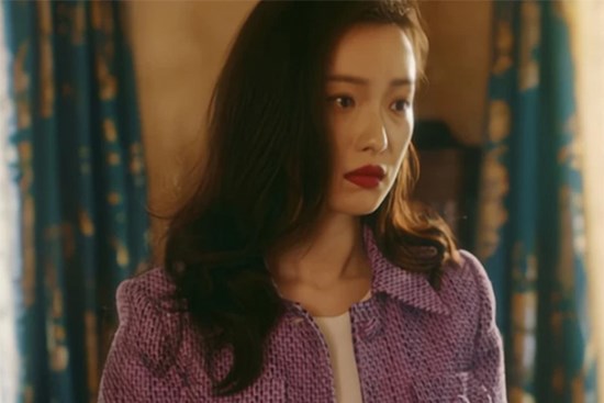 Đến nhà bạn trai thấy mâm cơm có 2 bộ bát đũa trong khi anh sống một mình, em hoảng hốt bỏ về sau khi biết bí mật phía sau