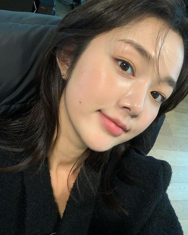 Bác sĩ mách bạn thứ tự bôi đồ skincare chuẩn nhất: Làm đúng thì da từ xấu thành 0% khuyết điểm-2