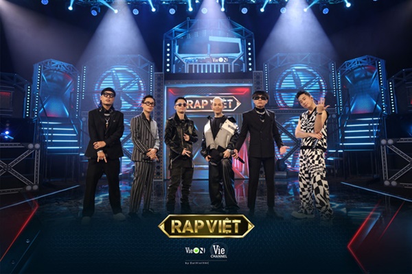 Phía ekip Rap Việt chính thức lên tiếng về ồn ào bị tố xài chùa poster trái phép!-3