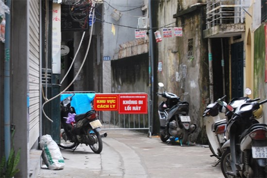 Hà Nội: Cảnh báo dịch COVID-19 có dấu hiệu quay trở lại trong những ngày tới, số ca nhiễm mới có thể nhiều hơn 100 ca mỗi ngày