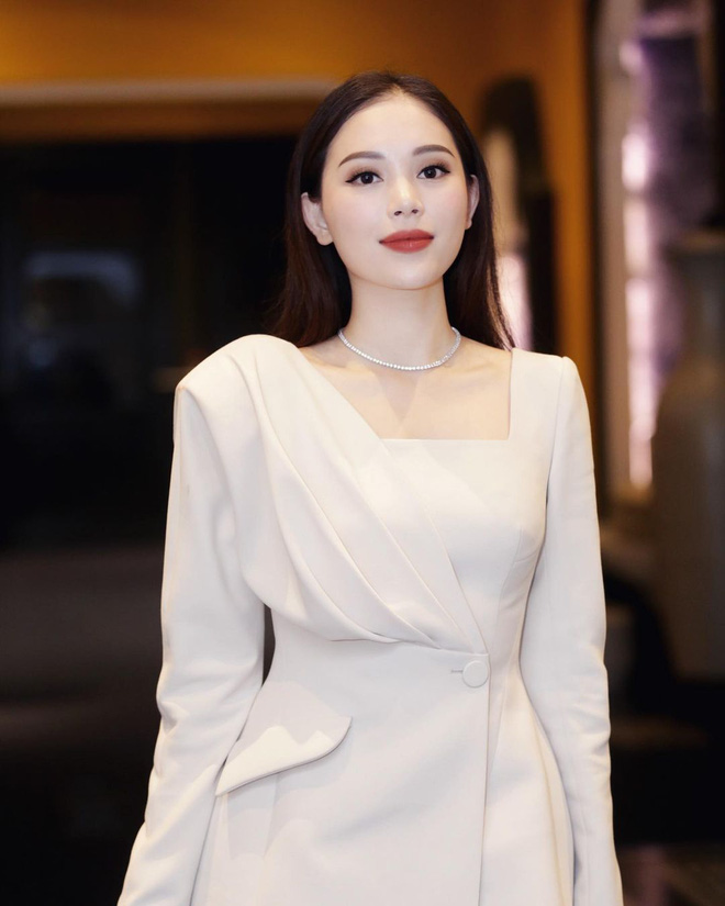 Bạn gái gặp sóng gió với antifan, thiếu gia nhà tỷ phú Johnathan chỉ bình luận một câu nhưng độ bênh vực max điểm-2