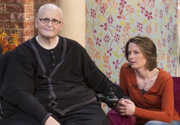 Người béo nhất thế giới nặng gần nửa tấn: Rùng mình lớp mỡ thừa cắt ra, kế hoạch hoả táng ở lò mổ gia súc và hình ảnh sau 10 năm như ác mộng-7