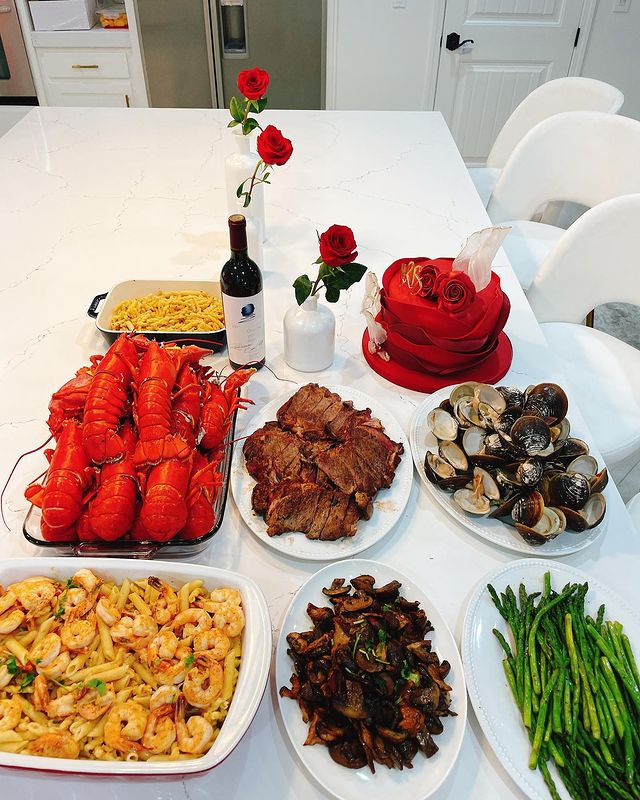 Không gian sống mới rất nhẹ nhàng ấm áp với gam màu xám trắng của Hoa hậu Phạm Hương-8