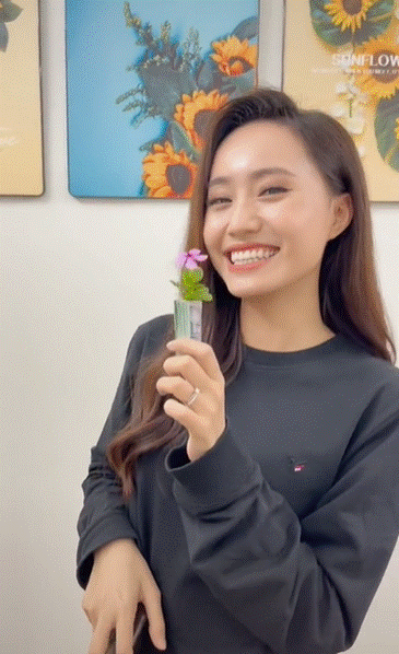 MC, BTV thời tiết nổi tiếng VTV được chồng tặng hoa đúng chuẩn công thức mà hội chị em yêu thích-2