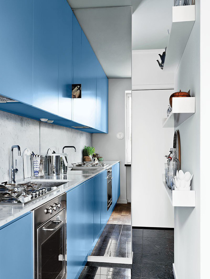 2 căn bếp nhỏ hiện đại và đẹp bất ngờ với gam màu xanh-1