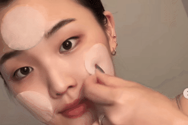 3 dấu hiệu cảnh báo bạn chọn kem dưỡng ẩm quá sai, không sửa ngay thì da xấu nguyên mùa-1