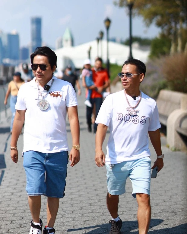 BIẾN CĂNG: Rộ tin Khoa Pug và tỷ phú kim cương Johnny Đặng cạch mặt nhau, thẳng tay xoá hết dấu vết đối phương?-4