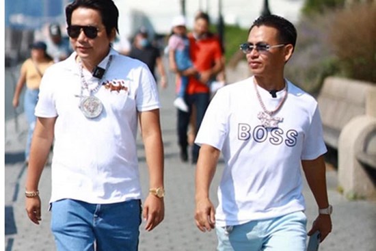 BIẾN CĂNG: Rộ tin Khoa Pug và tỷ phú kim cương Johnny Đặng cạch mặt nhau, thẳng tay xoá hết dấu vết đối phương?