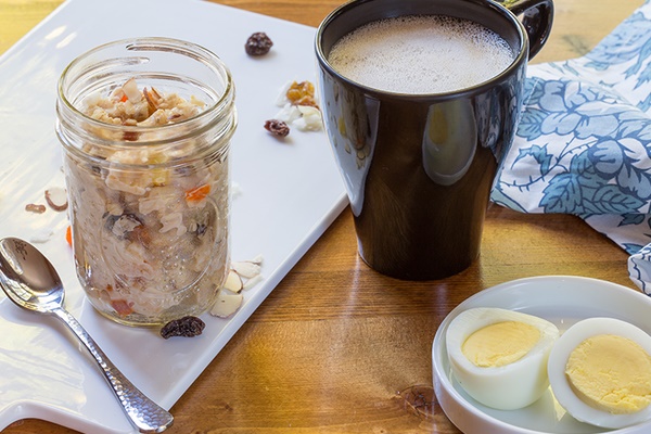 Người phụ nữ phát hiện sỏi dạ dày to bằng quả bóng bàn sau 1 tuần ăn măng-3