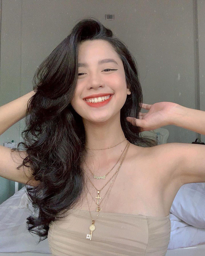 Gái xinh vừa comeback sau 2 năm mất tích: Hot girl sexy hiếm có, dính tin đồn Tuesday và cú sốc chấn động liên quan đến vợ chồng Trang Lou-16