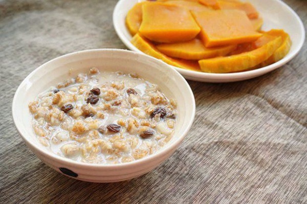 Tống Mỹ Linh sống thọ đến 106 tuổi, cuối đời mà làn da vẫn hồng hào, căng bóng: Bí quyết đến từ 1 thói quen ăn sáng và 2 loại nước cực kỳ rẻ tiền-3