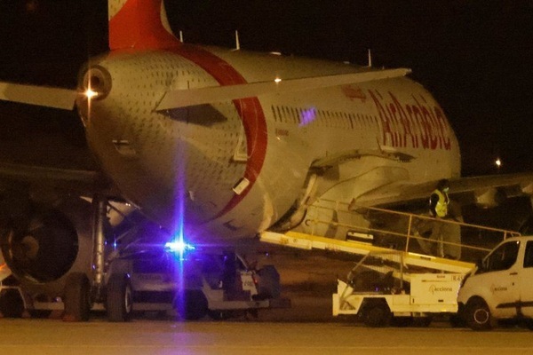 Hàng chục hành khách máy bay mất tích bí ẩn ở Tây Ban Nha-1