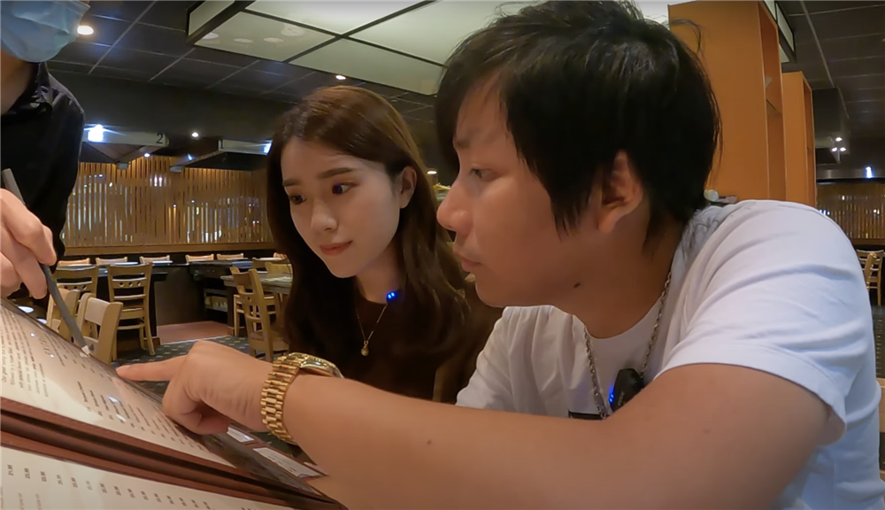 Khoa Pug vừa có động thái MỚI: Giữ nguyên thái độ giữa tin đồn cạch mặt, đem theo 1 thứ lên tới 700 triệu liên quan đến Johnny Đặng-3