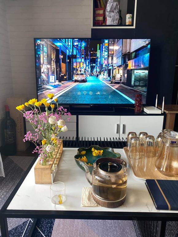 Hé lộ không gian sống tràn ngập hoa tươi của Hoa khôi bóng chuyền Kim Huệ-6