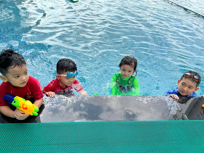 Sao nữ Vbiz từ chối được con riêng của chồng gọi là mẹ, bỏ mặc cảnh báo nguy cơ cao để sinh nhóc tỳ thứ 3-21