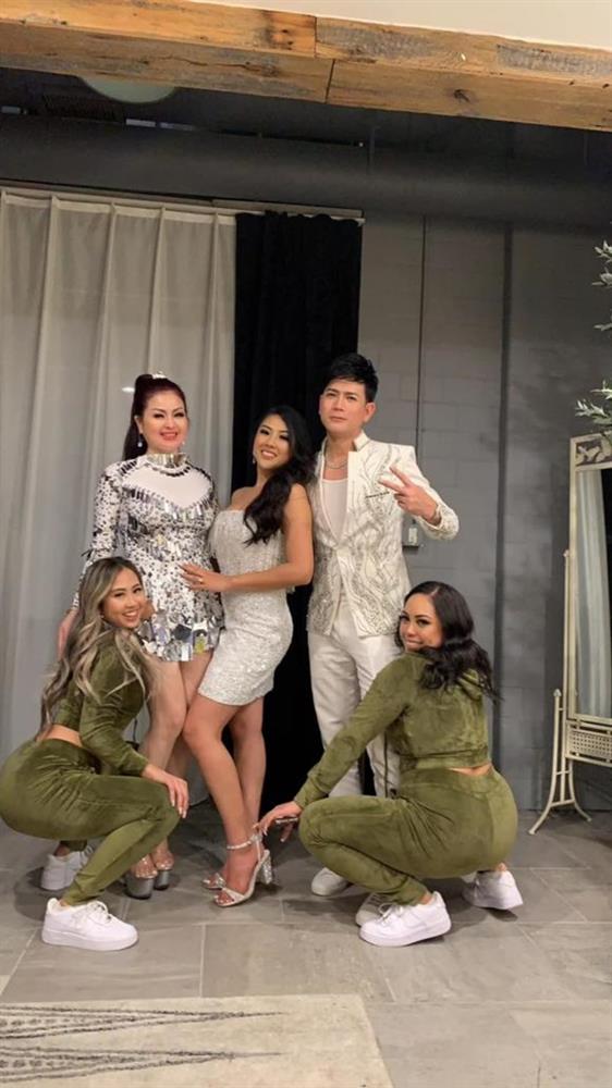 Diễn viên từng lộ clip nóng Yến Vy khoe loạt ảnh mới: Thân hình và nhan sắc so với 16 năm trước liệu có thay đổi?-7