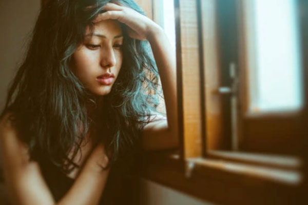 Tâm sự cô gái không dứt nổi tình cũ dù anh đã có vợ, có con-1