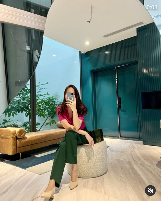 Đàm Thu Trang có 2 công thức cứ xài đi xài lại: Tưởng style nghèo nàn, hóa ra là cách nhàn tênh để mặc đẹp-5