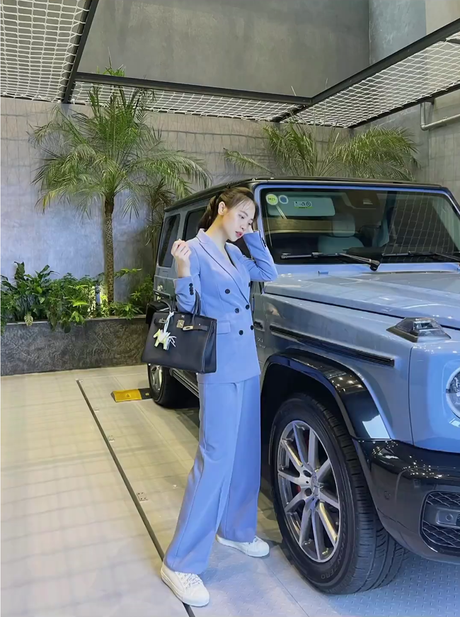 Đàm Thu Trang có 2 công thức cứ xài đi xài lại: Tưởng style nghèo nàn, hóa ra là cách nhàn tênh để mặc đẹp-13