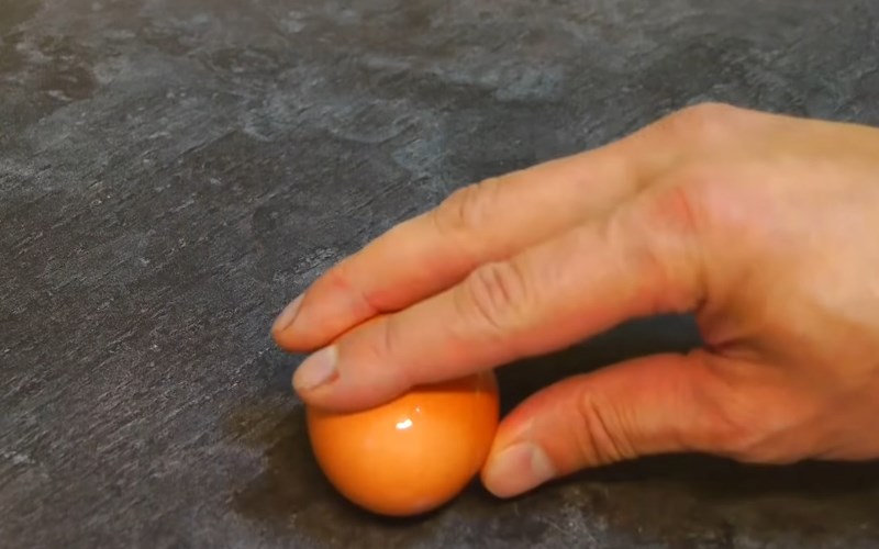 Luộc trứng rồi thêm lát chanh vào, ngạc nhiên vì điều kỳ diệu xảy ra-4