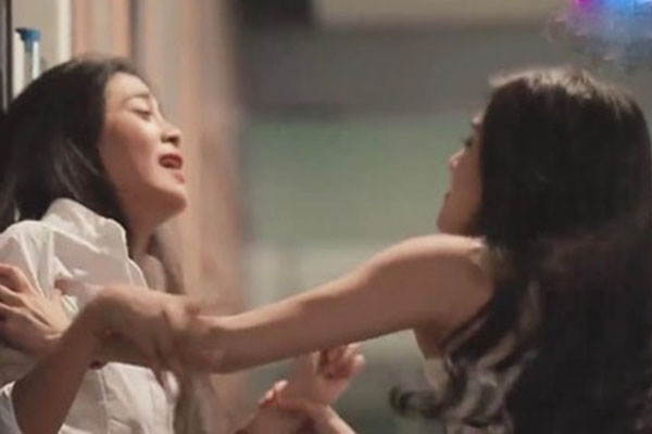 Bạn trai cũ tặng một chiếc túi hàng hiệu và muốn tôi làm người yêu của anh ta, tôi: Chồng tôi đã cho tôi một căn nhà và một trái tim”-2