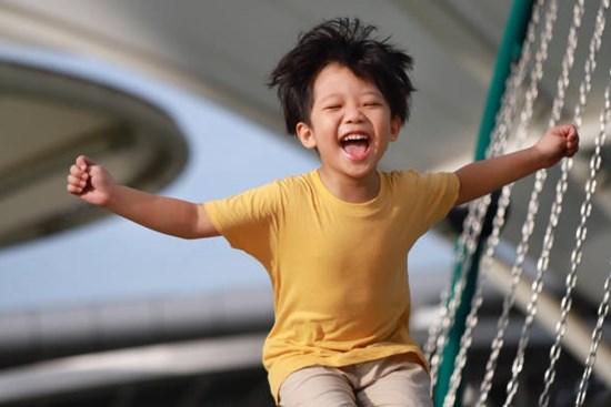 3 đặc điểm chung của những đứa trẻ có tương lai rực rỡ: Con bạn sở hữu mấy điều?