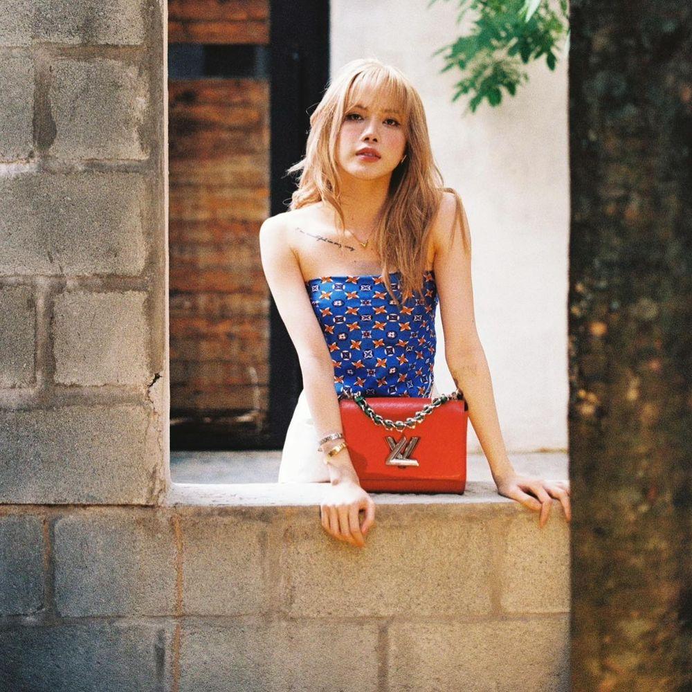 Quá trình Thiều Bảo Trâm xài đồ hiệu cũng gập ghềnh hệt tình trường-12