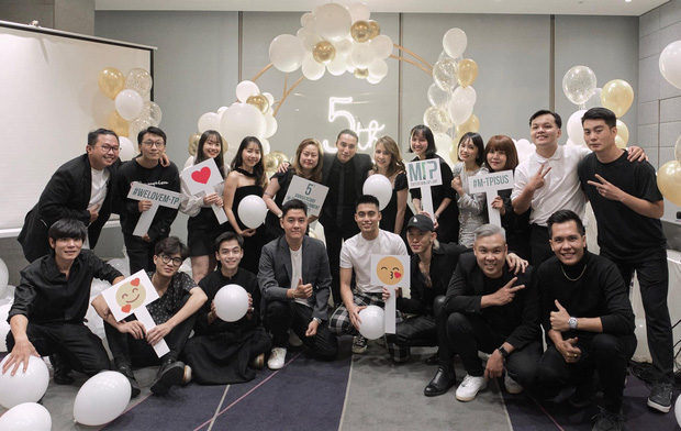 Hải Tú đã chính thức comeback MXH, đứng chung khung hình với Sơn Tùng!-1