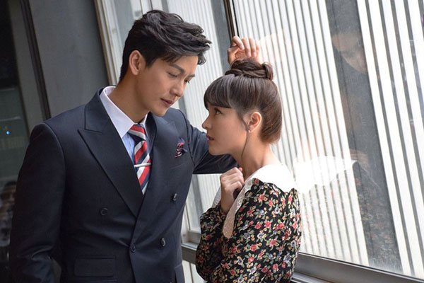 Vợ sinh con trai cho tôi, đến bệnh viện nghe người đàn ông lạ và vợ nói chuyện, tôi lặng lẽ rời đi-2