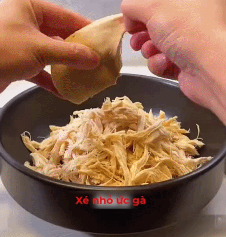 Trời lạnh có gà xé cay ăn vặt là số 1, chẳng cần lò nướng hay nồi chiên không dầu cũng làm được ngon ơ!-2