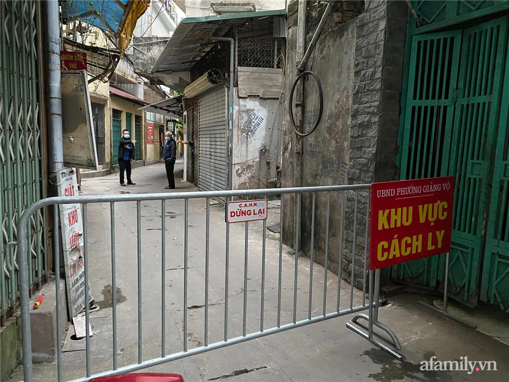 F0 tăng chóng mặt, liên tiếp xuất hiện ổ dịch mới, liệu Hà Nội có siết chặt?-2