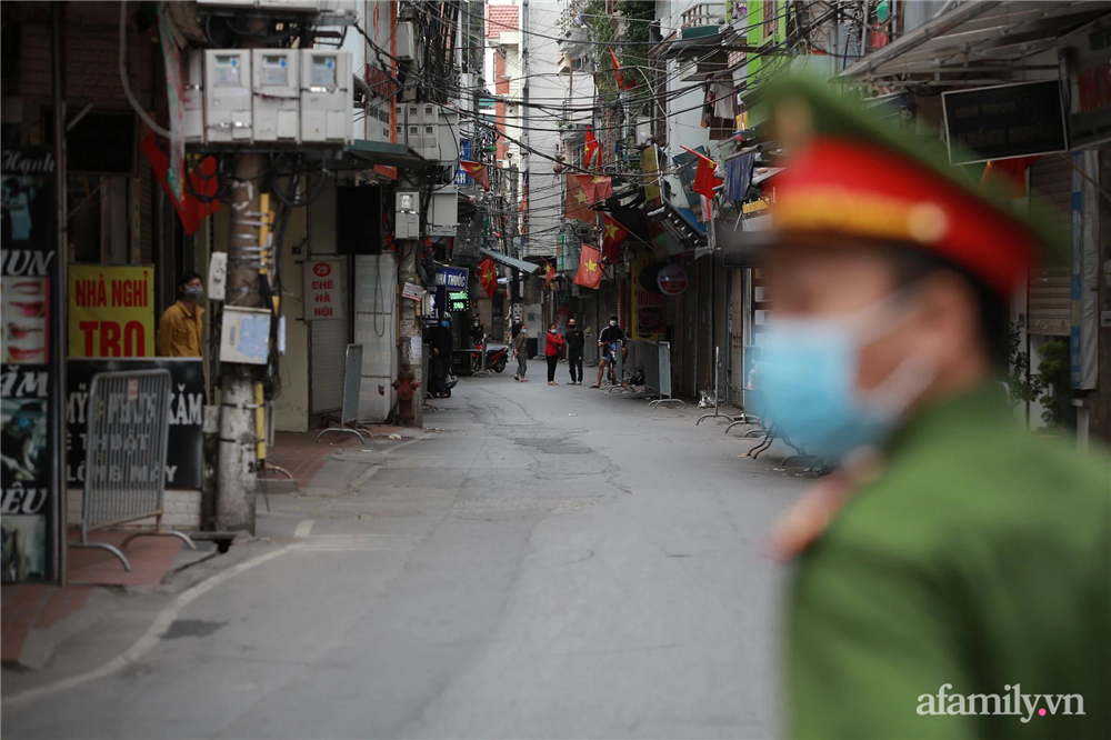 F0 tăng chóng mặt, liên tiếp xuất hiện ổ dịch mới, liệu Hà Nội có siết chặt?-4