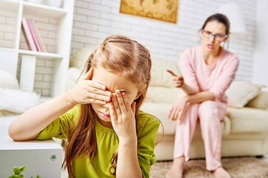 Những câu nói của cha mẹ làm con buồn nhất: Nếu lắng nghe, bạn sẽ hiểu tại sao!