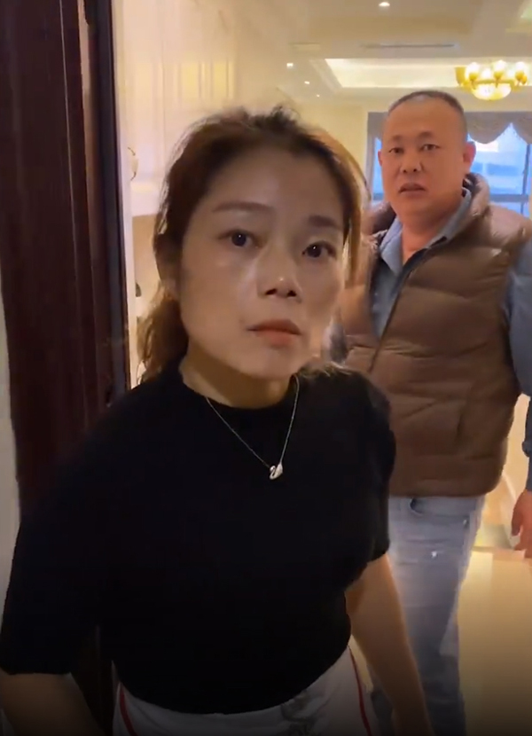 Con trai dẫn bạn gái về nhà: Phản ứng của bố mẹ khiến dân tình cũng phải thương cho cậu bạn-2