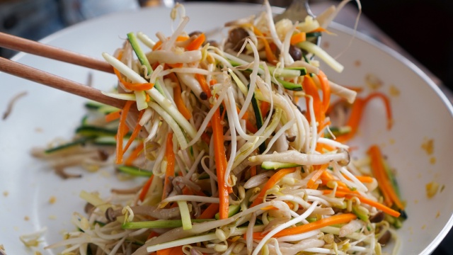 Mì xào phải làm thế này mới là đỉnh của chóp: Ăn liền mấy bữa không chán-3