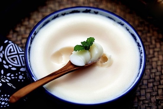 Rán mỡ lợn, nhiều người làm sai ngay bước đầu, đầu bếp mách cách nấu để cả năm không hôi