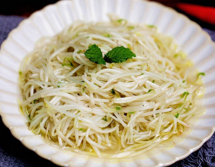 Xào giá đỗ để lửa to hay nhỏ, đầu bếp mách phải thế này giá mới không ra nhiều nước-8