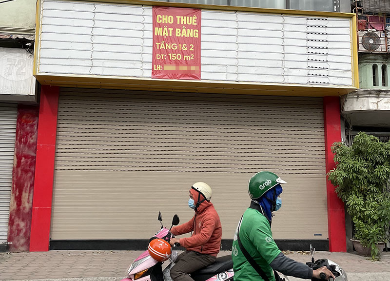 Chủ ép tăng tiền nhà, khách bực bỏ đi: Đôi bên cắn răng chịu thiệt trăm triệu-2