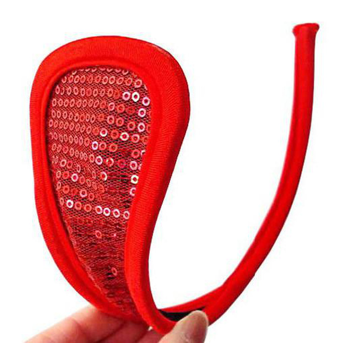 Có một nàng Hậu lại đâm đầu vào chiếc váy xẻ tanh bành ai cũng hãi nhưng công nhận khoe được chân dài-19