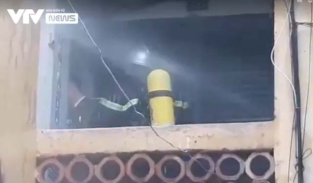 Cháy lớn ở khu tập thể cũ có 80 hộ dân tại Hà Nội-2