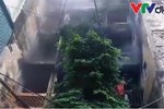 NÓNG: Cháy quán bar ở quận 3 TP.HCM, phong tỏa một đoạn phố Nguyễn Thị Minh Khai mở đường cho xe cứu hỏa-11