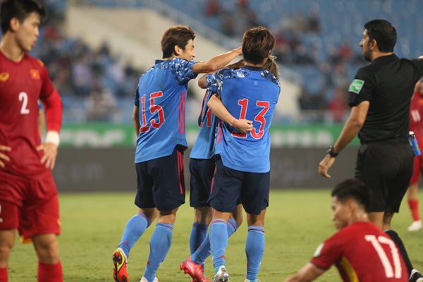 Kết quả Việt Nam vs Nhật Bản: Việt Nam may mắn thoát trận thua đậm đà trước Nhật Bản-3