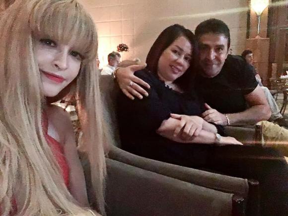 Cận cảnh biệt thự siêu sang trọng, lộng lẫy của gia đình Andrea-6