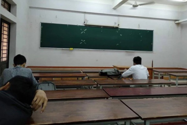 Lỡ nhắn một tin vào nhóm chung, cô giáo bị nữ sinh tố lên mạng xã hội kèm ngôn từ phản cảm, dân tình tranh cãi dữ dội-3